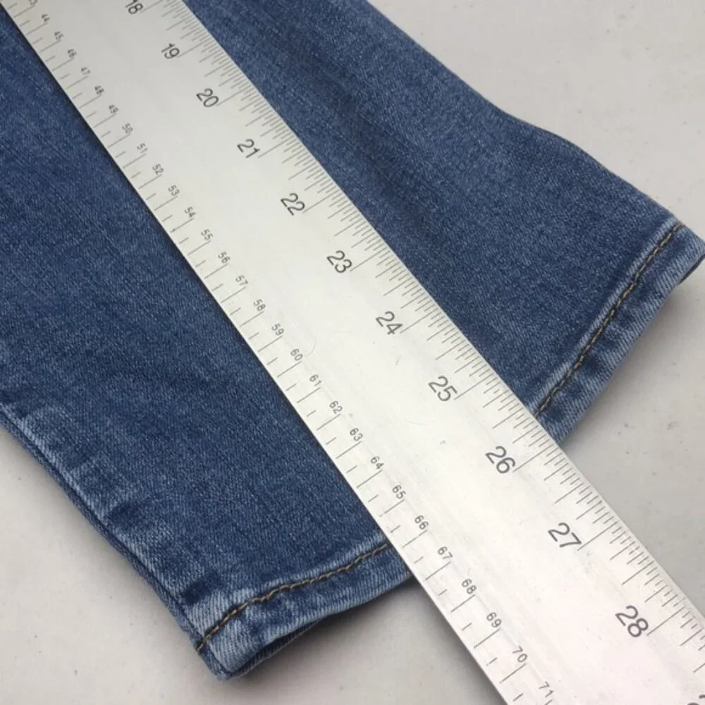 LIKE NEW EDDIE BAUER VOYAGER HIGH-RISE CROP JEANS 6/28x26 ⭐️